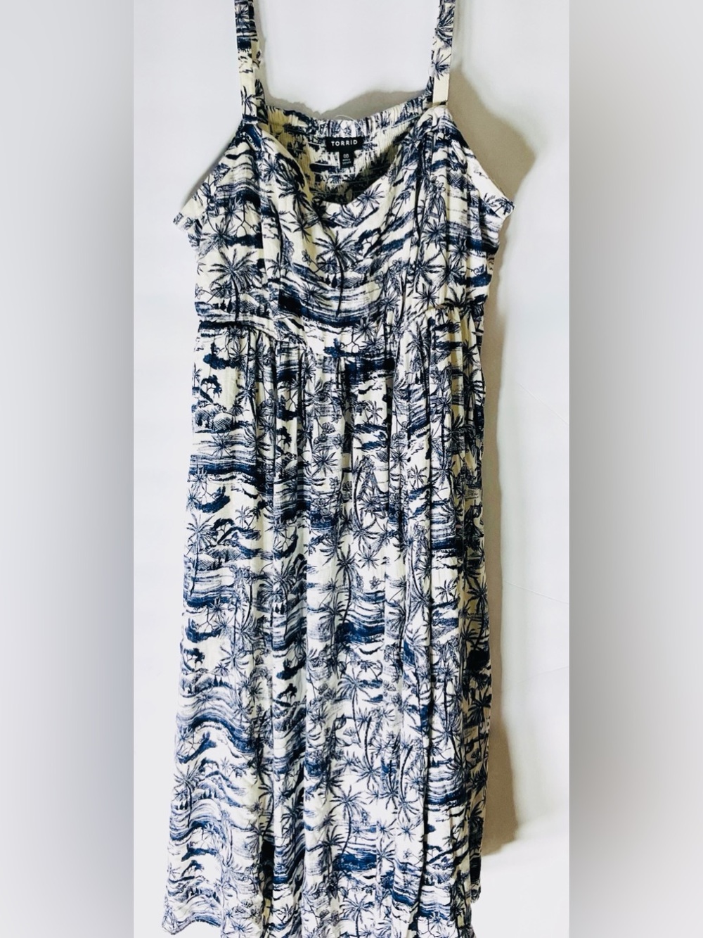 Torrid Size 00 Tropical Print Smocked Dress w/ Pockets